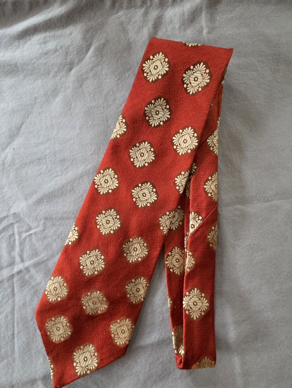 Gentry by Wembley Wemlon Red Medallion Tie